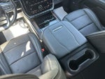 2025 Yukon XL Thumbnail 23