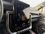 2025 Yukon XL Thumbnail 23