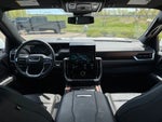 2025 Yukon XL Thumbnail 19