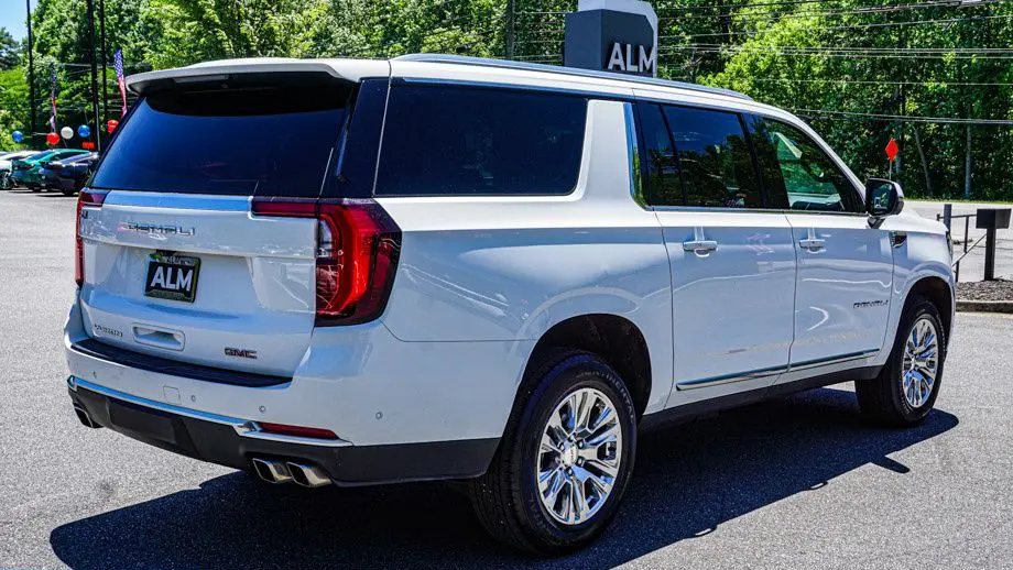 2025 GMC Yukon XL Denali