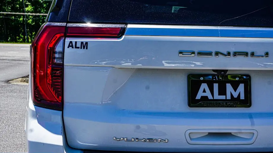 2025 GMC Yukon XL Denali