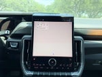 2025 Yukon XL Thumbnail 13