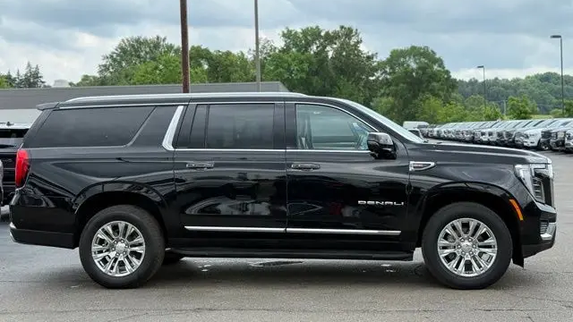 2025 GMC Yukon XL Denali