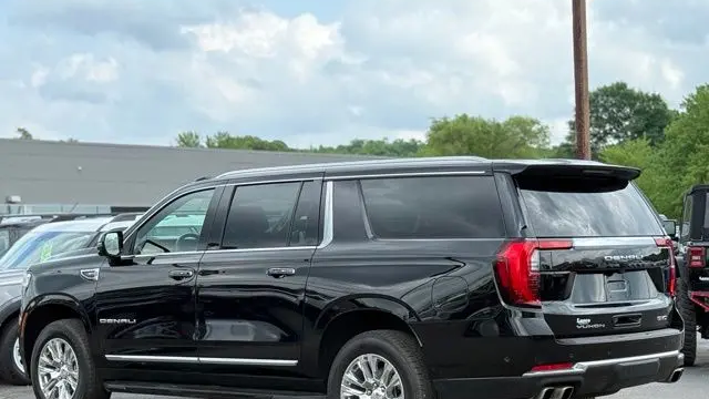2025 GMC Yukon XL Denali