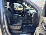 2025 Yukon XL Thumbnail 11