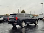 2025 Yukon XL Thumbnail 4