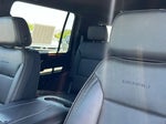 2025 Yukon XL Thumbnail 24