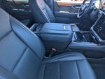 2025 Yukon XL Thumbnail 10