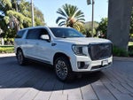 2023 Yukon XL Thumbnail 4