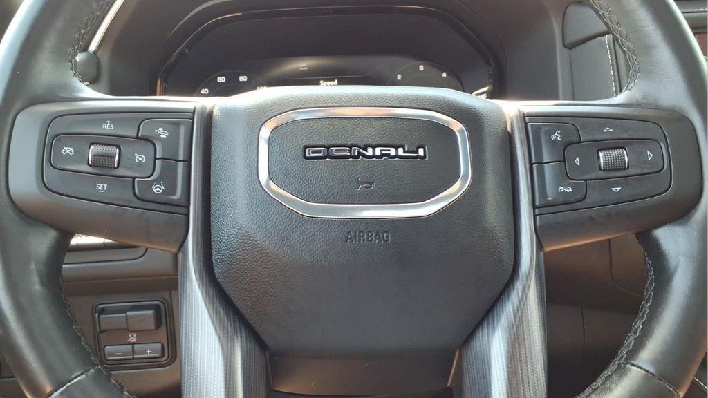 2023 GMC Yukon XL Denali Ultimate