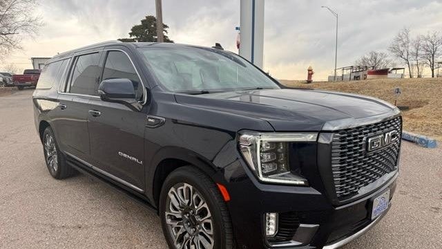 2023 GMC Yukon XL Denali Ultimate