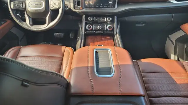 2024 GMC Yukon XL Denali Ultimate