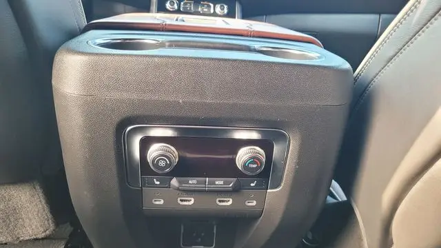 2024 GMC Yukon XL Denali Ultimate