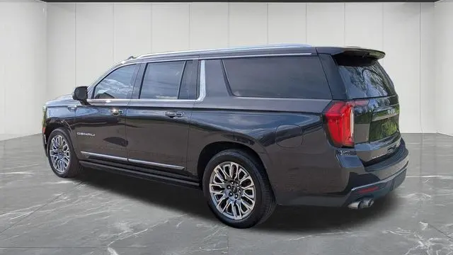 2023 GMC Yukon XL Denali Ultimate