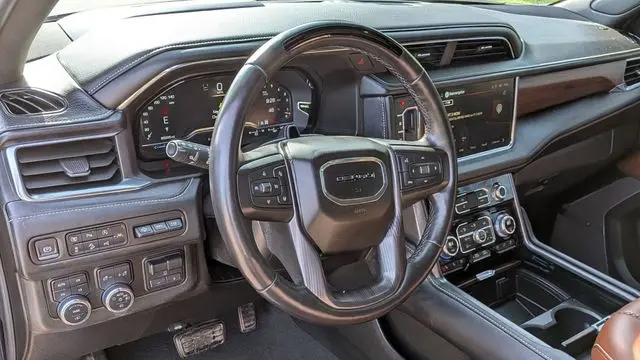2023 GMC Yukon XL Denali Ultimate