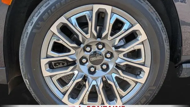 2023 GMC Yukon XL Denali Ultimate