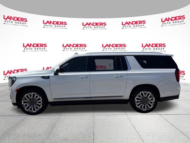 2023 GMC Yukon - $65,990
