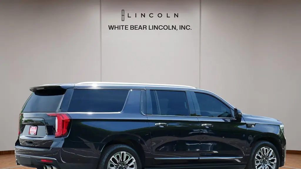 2023 GMC Yukon XL Denali Ultimate