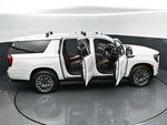 2024 Yukon XL Thumbnail 31