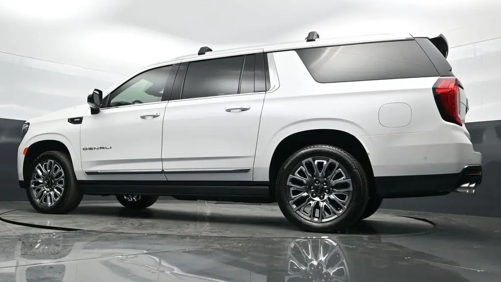 2024 GMC Yukon XL Denali Ultimate