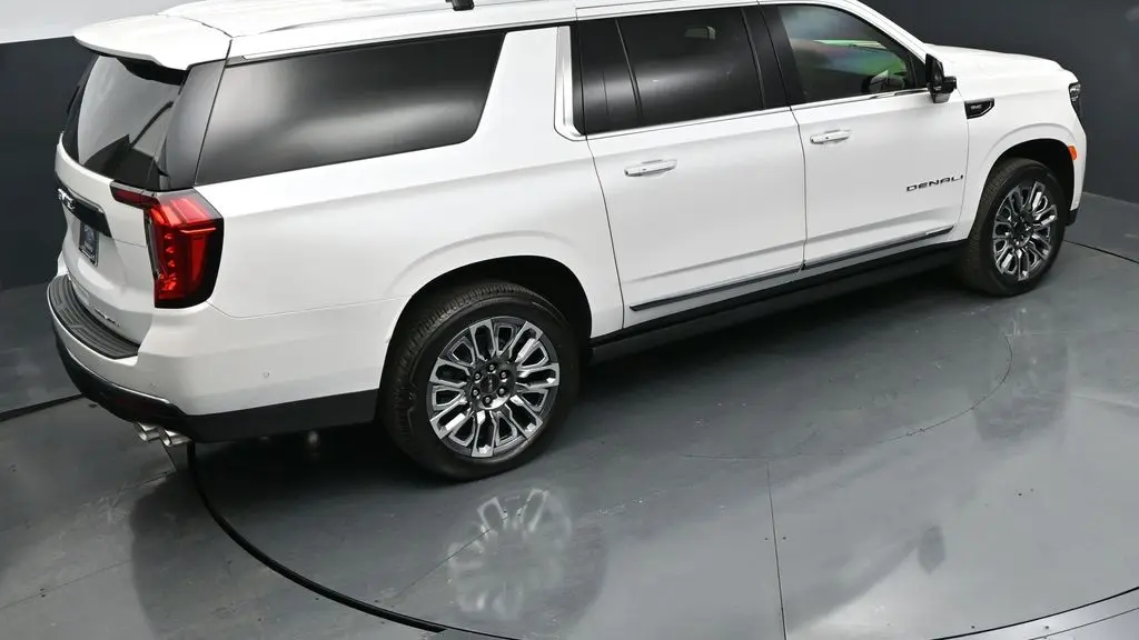 2024 GMC Yukon XL Denali Ultimate