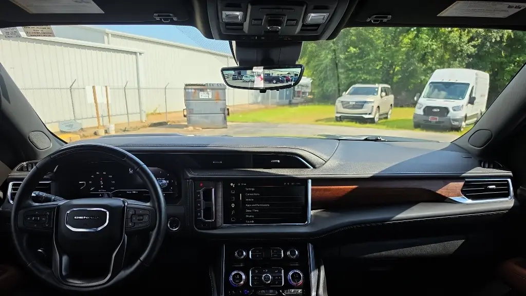 2024 GMC Yukon XL Denali Ultimate