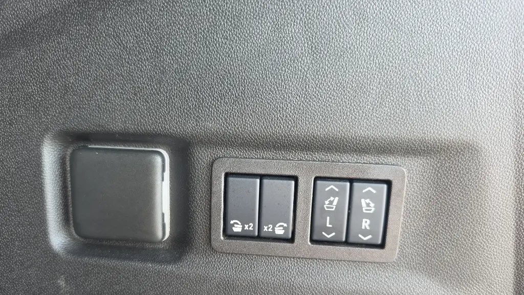 2024 GMC Yukon XL Denali Ultimate