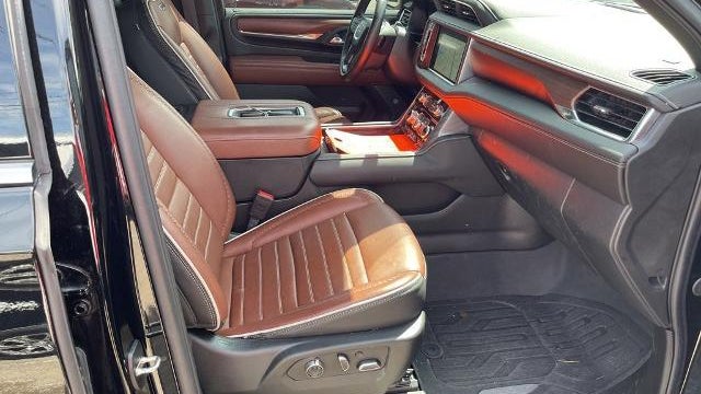 2024 GMC Yukon XL Denali Ultimate