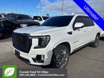 2023 Yukon XL Thumbnail 3