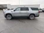 2023 Yukon XL Thumbnail 3