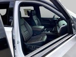 2025 Yukon XL Thumbnail 9