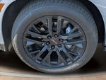 2025 Yukon XL Thumbnail 9