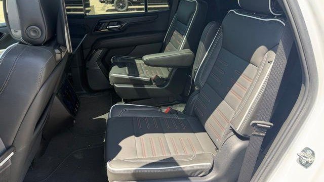 2025 GMC Yukon AT4 Ultimate