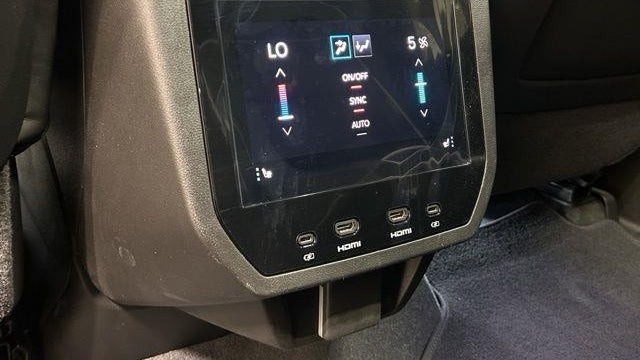 2025 GMC Yukon AT4 Ultimate