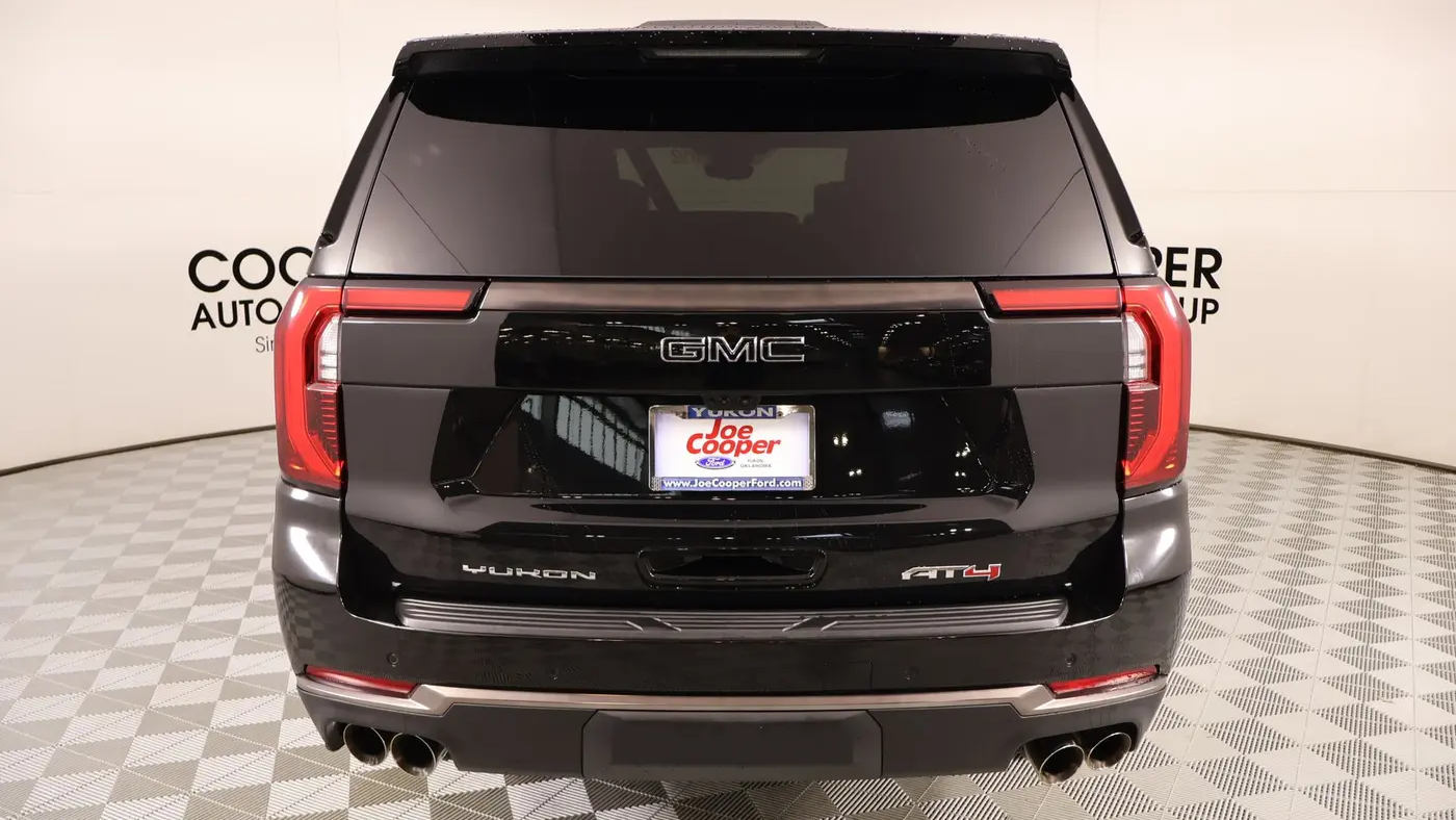 2025 GMC Yukon AT4 Ultimate