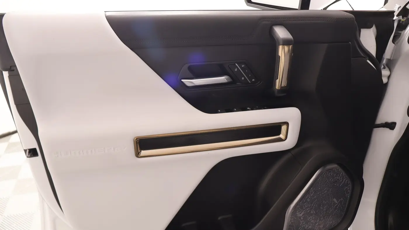 2025 GMC HUMMER EV SUV 3X