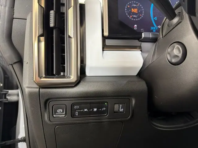 2025 GMC Hummer Ev Suv - $71,000