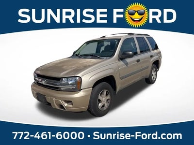 Photo of a 2005 Chevrolet Trailblazer LS 4WD 4DR SUV for sale