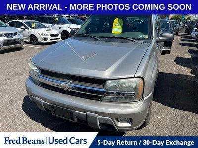 Photo of a 2002 Chevrolet Trailblazer LT 4WD 4DR SUV for sale
