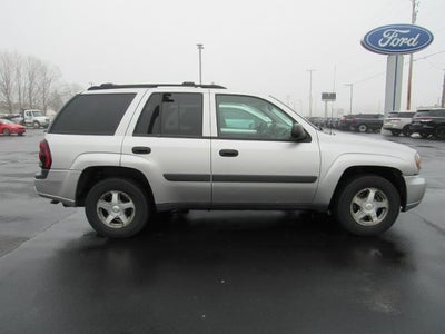 2005 Chevrolet Trailblazer LS 4WD 4DR SUV