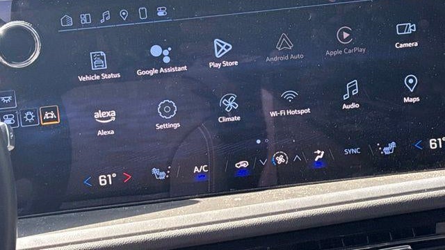 2024 Chevrolet Traverse LS
