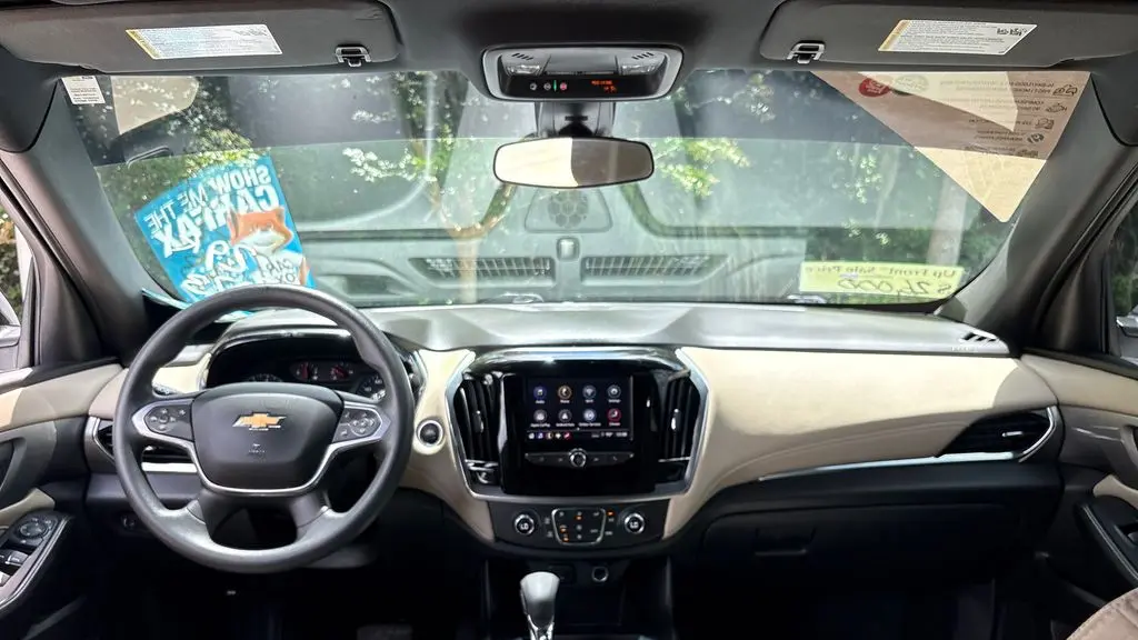 2023 Chevrolet Traverse LS