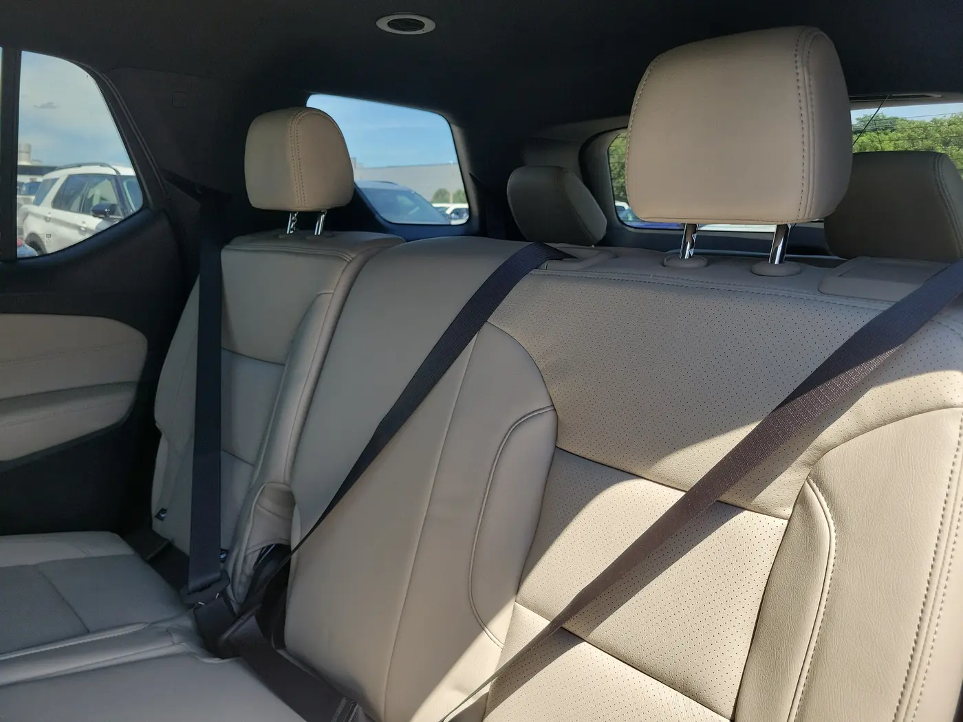 2023 Chevrolet Traverse - $22,880