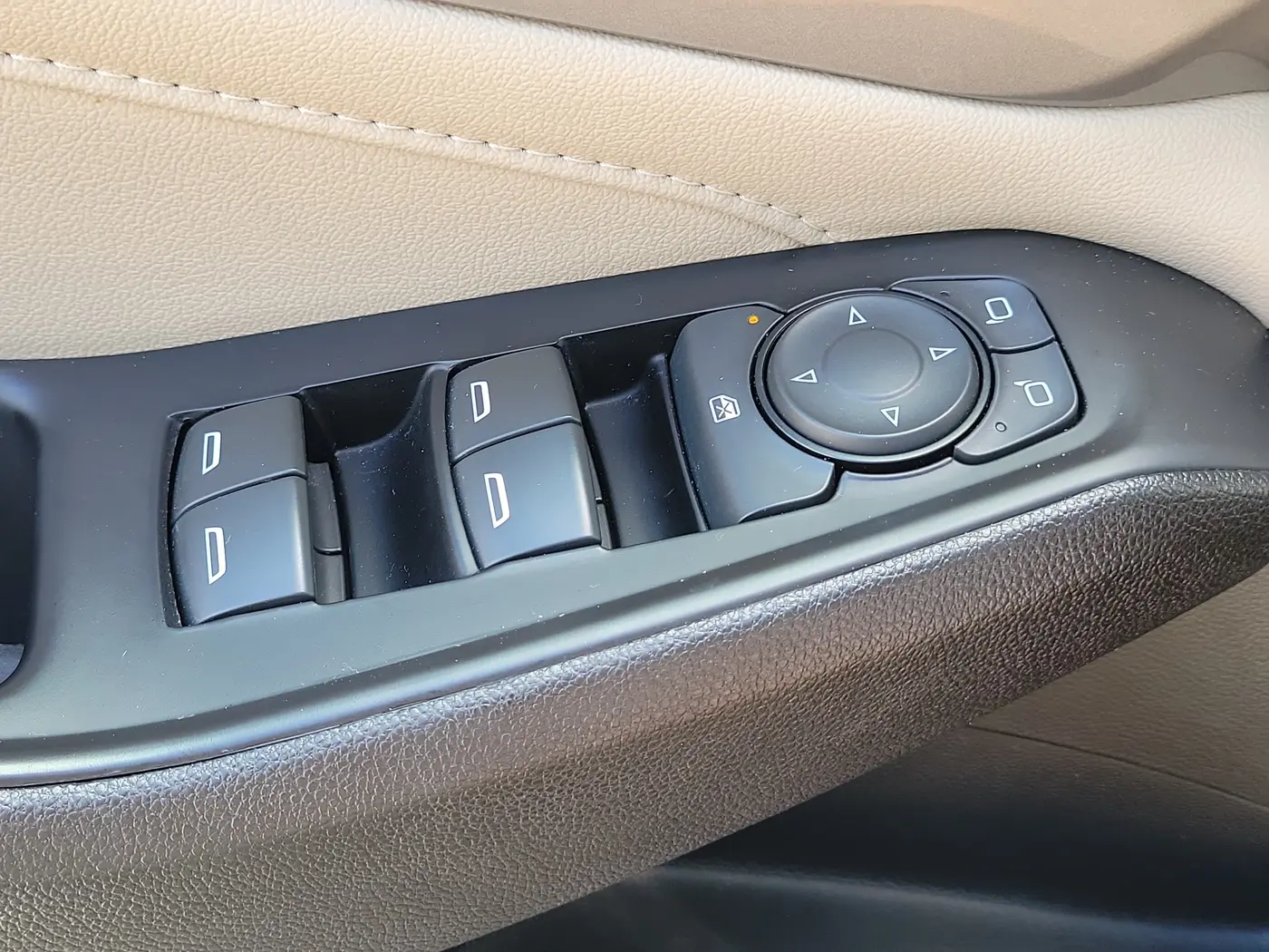 2023 Chevrolet Traverse - $22,880