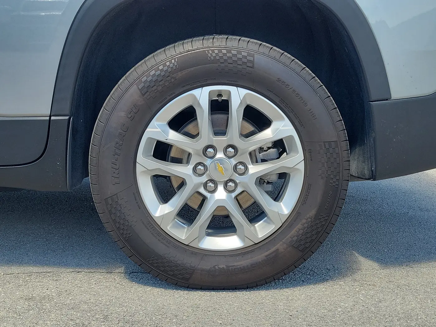 2023 Chevrolet Traverse - $22,880