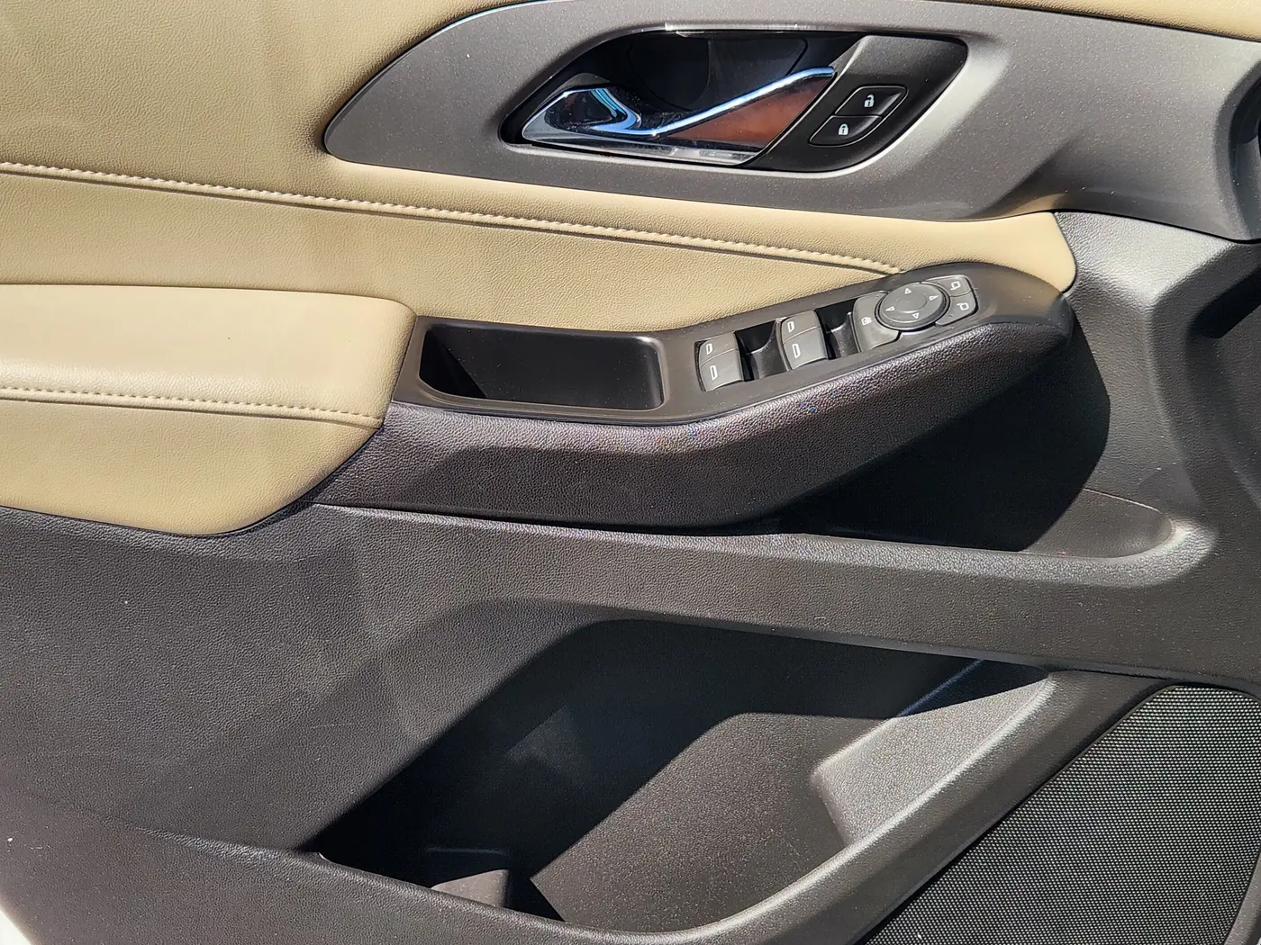 2023 Chevrolet Traverse - $24,616