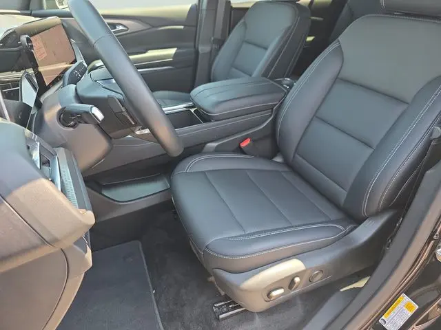 2026 Chevrolet Traverse - $37,625