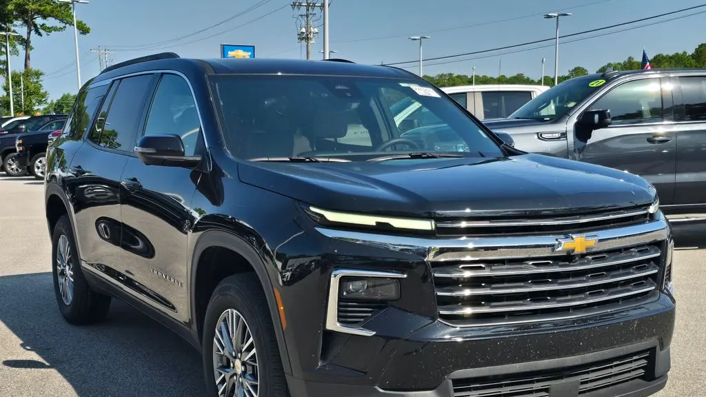 Preowned 2026 Chevrolet Traverse LT for Sale