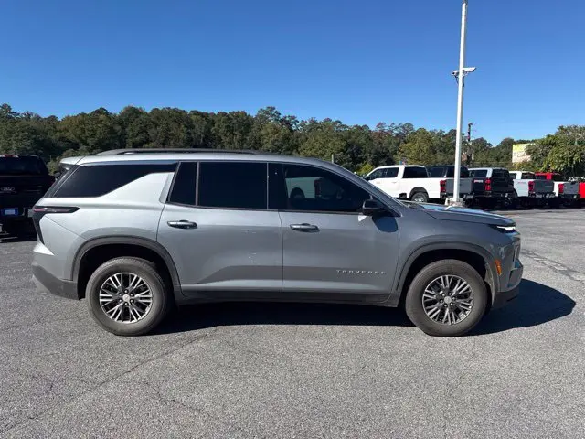 2024 Chevrolet Traverse - $32,599