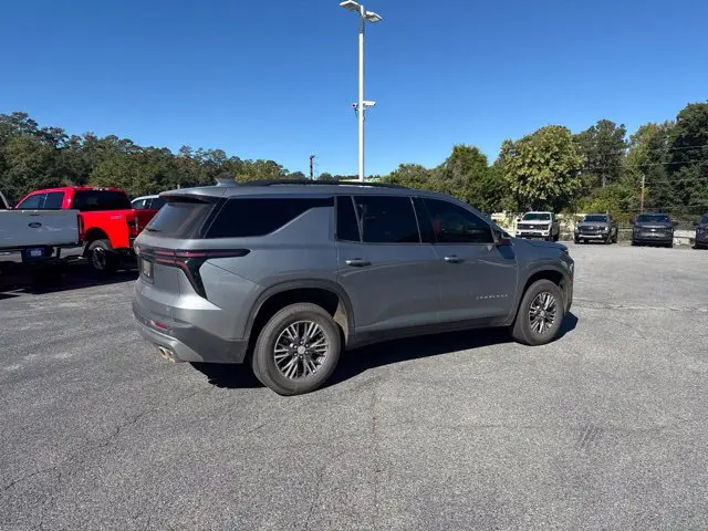 2024 Chevrolet Traverse - $32,599